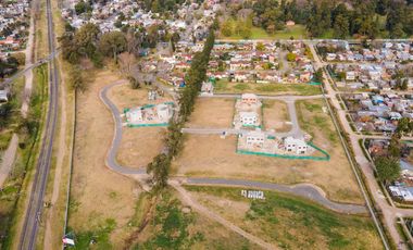 Lote en Barrio Semi-Cerrado