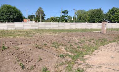 Lote en Barrio Semi-Cerrado