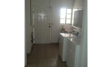 VENTA CASA EN COSTA DEL ESTE CON PISCINA 4 RECAMARAS