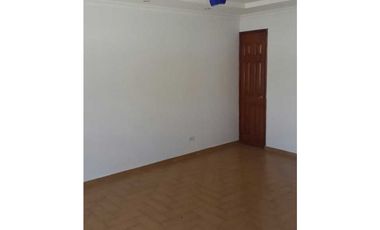 VENTA CASA EN COSTA DEL ESTE CON PISCINA 4 RECAMARAS