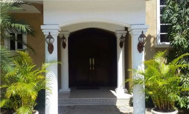 VENTA CASA EN COSTA DEL ESTE CON PISCINA 4 RECAMARAS
