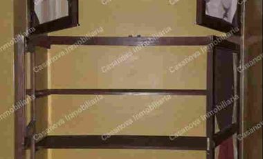 Venta de Casa Rentera en Sauces 6, cerca a Tía de la calle principal