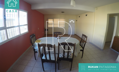 #VentaRUKAN | Casa 3 Ambientes | 110 m2. | Barrio MIRADOR | Calle PERÚ | Caleta Olivia.- | SE ACEPTA VEHÍCULO + EFECTIVO + CUOTAS.-