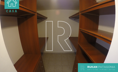 #VentaRUKAN | Casa 3 Ambientes | 110 m2. | Barrio MIRADOR | Calle PERÚ | Caleta Olivia.- | SE ACEPTA VEHÍCULO + EFECTIVO + CUOTAS.-