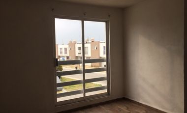 PUEBLA, CUAUTLANCINGO, RENTA CASA FRACC, DALÍ, 3 RECÁMARAS, 3 BAÑOS, SALA TV