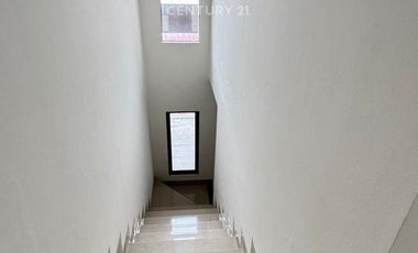 Rumah Siap Huni Di Di Summarecon Mutiara Cluster Green Crystal