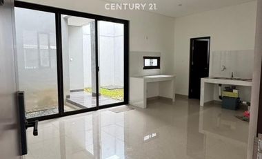Rumah Siap Huni Di Di Summarecon Mutiara Cluster Green Crystal