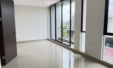 Rumah Siap Huni Di Di Summarecon Mutiara Cluster Green Crystal