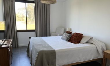 Casa al Golf en Estancia Benquerencia