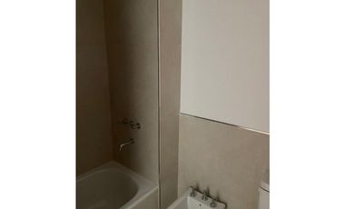 Excelente Monoambiente cerca subte