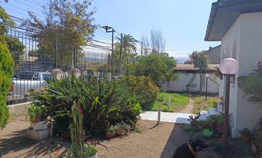 Se Vende Amplia Casa 180m2., Thompson, Pleno Centro Quilpué.