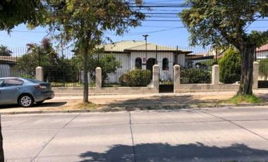Se Vende Amplia Casa 180m2., Thompson, Pleno Centro Quilpué.
