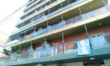 Corrientes 942 - Monoambiente c/balcon Contrafrente