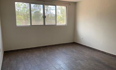 CASA EN VENTA EN FRACCIONAMIENTO JARDINES DE DURANGO