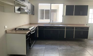 CASA EN VENTA EN FRACCIONAMIENTO JARDINES DE DURANGO
