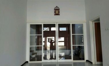 Rumah SIAP HUNI SEMI FURNISH EKSKLUSIF di Kudus