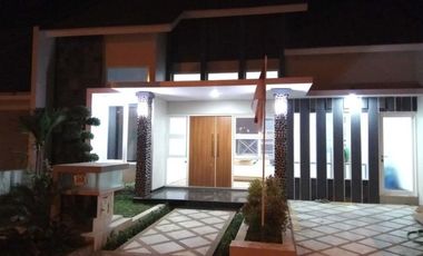 Rumah SIAP HUNI SEMI FURNISH EKSKLUSIF di Kudus