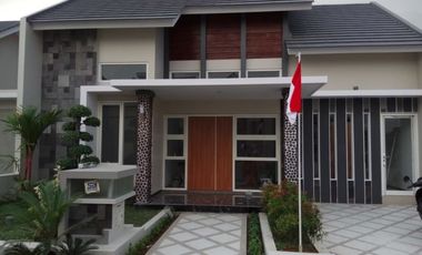 Rumah SIAP HUNI SEMI FURNISH EKSKLUSIF di Kudus