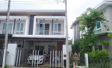 3 Bedroom Townhouse for sale at Karnkanok 19