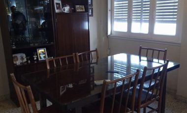 Ph de cuatro ambientes en venta en Haedo Sur