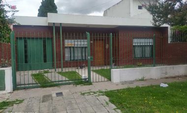 Casa en venta en Quilmes Oeste