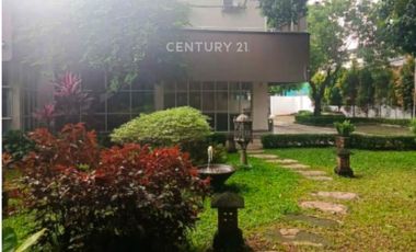 Dijual Rumah Untuk Usaha Lokasi Strategis Di Daerah Dharmawangsa