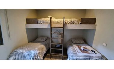 CASA EN VENTA CON VISTA AL LAGO