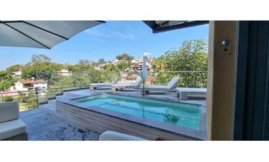 CASA EN VENTA CON VISTA AL LAGO
