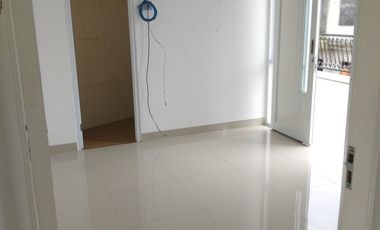 Rumah Hadap Utara LB 185 SHM 6 Menit ke MargoCity Siap KPR J-14184