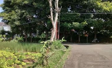 Tanah luas dalam kompleks perumahan Gerlong Permai Bandung