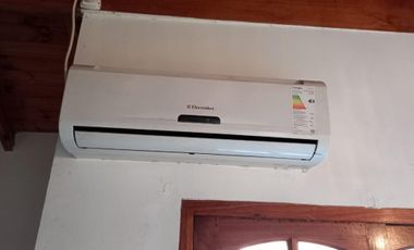 DUPLEX 2 AMBIENTES AL FRENTE CON PATIO