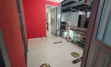 oficina en arriendo en el rosario. Cod A107246