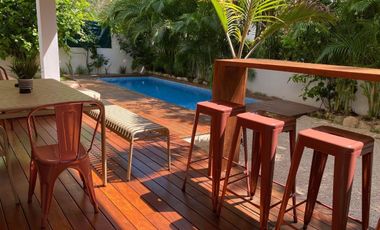 Casa con alberca privada, area de tv, en venta, Selvamar, Playa del carmen.
