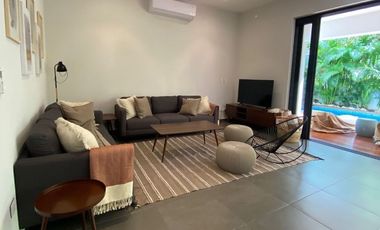 Casa con alberca privada, area de tv, en venta, Selvamar, Playa del carmen.