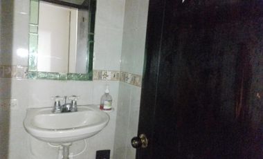 consultorio en arriendo/venta en centro. Cod V16046