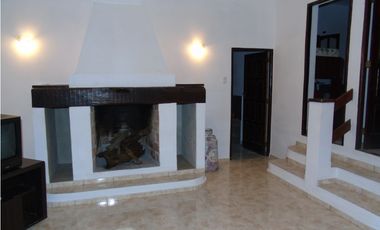 SE VENDE CASA EN CABALANGO 3 DORMITORIOS ( EXELENTE INMUEBLE)