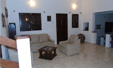 SE VENDE CASA EN CABALANGO 3 DORMITORIOS ( EXELENTE INMUEBLE)