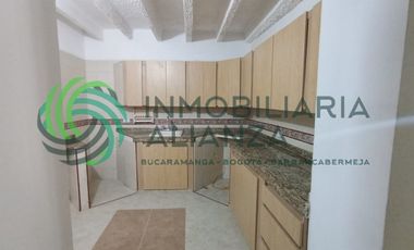casa en arriendo en tejar. Cod A14904