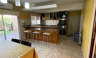 Triplex en venta en Ramos Mejia Sur