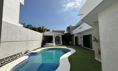 COSTA DE ORO, Casa en VENTA con recamara en PB, alberca, 4 recamaras, estancia de TV
