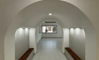 COSTA DE ORO, Casa en VENTA con recamara en PB, alberca, 4 recamaras, estancia de TV