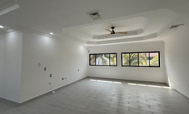 COSTA DE ORO, Casa en VENTA con recamara en PB, alberca, 4 recamaras, estancia de TV