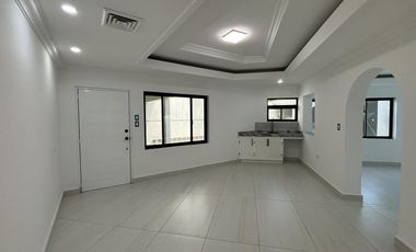 COSTA DE ORO, Casa en VENTA con recamara en PB, alberca, 4 recamaras, estancia de TV