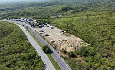 TERRENO COMERCIAL EN RENTA SOBRE CARRETERA NACIONAL EN SANTIAGO ,N.L.
