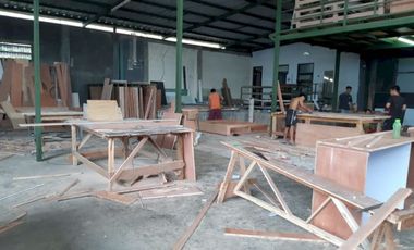 Gudang siap pake 351m cihanjuang Bandung barat shm 2 lantai