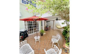 SE VENDE CASA EN CLAYTON $415,000 AM