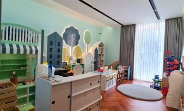 DIJUAL RUMAH DESAIN MODERN, BRAND NEW, at Jl FLORENCES, PIK, JAKUT