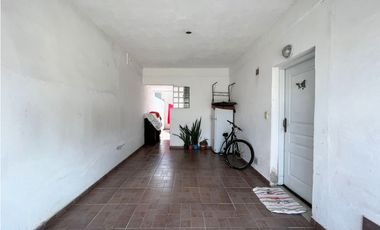 VENTA DUPLEX 3 DORMITORIOS ZONA ESCUELA EL CRISTO
