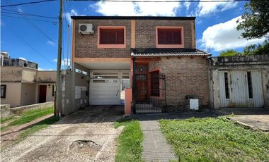 VENTA DUPLEX 3 DORMITORIOS ZONA ESCUELA EL CRISTO