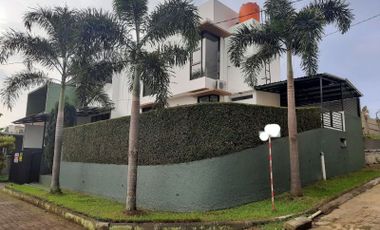 Rumah lux minimalis siap huni Setiabudi Regency Bandung